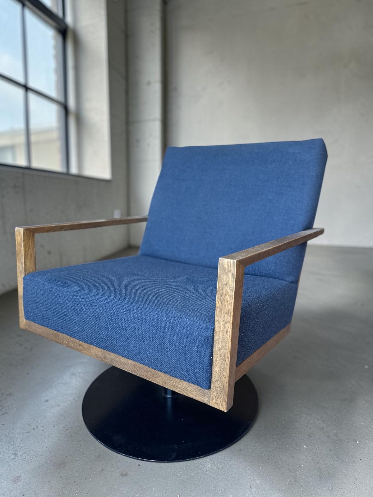 OKHA STM Swivel Armchair in Solid Oak – Designer Statement Chair